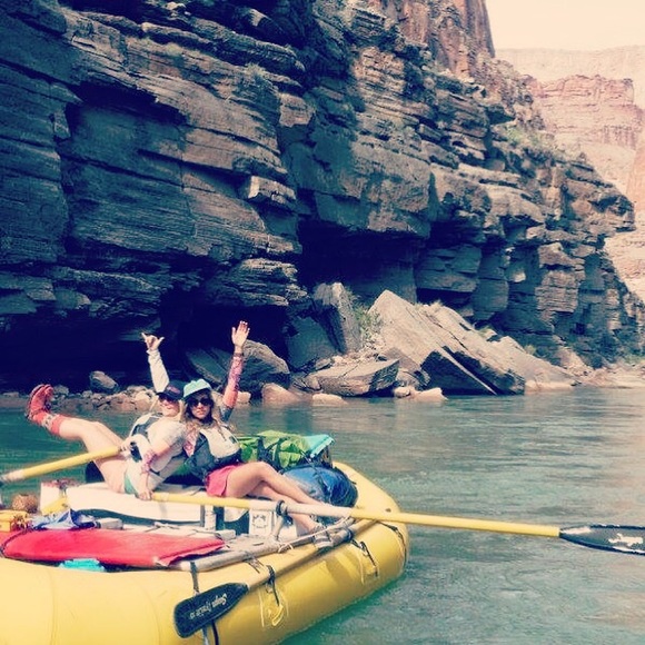 Hi! I’m Angie 🌺 - Picture 5 of 16